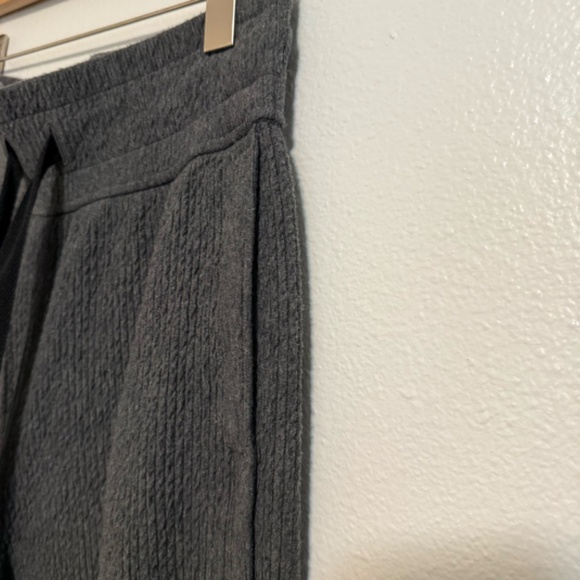 lululemon - Retreat Yourself Crop Heathered Core Dark Ribbed Grey - Size 4 / XS - Picture 8 of 15